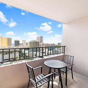Royal Kuhio 1710 - Spacious Studio With Stunning Ocean City Views In The Heart Of Waikiki!